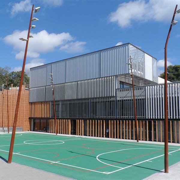 Escuela infantil Betania Patmos en Barcelona, de ARCbcn, Finalista Oro en la categoría superior a 200 kW.