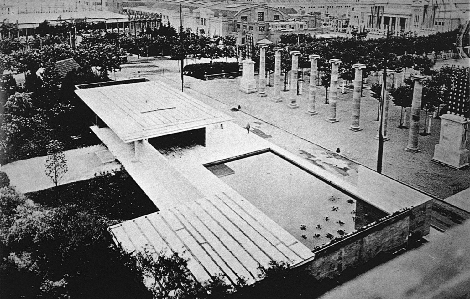 El-Pabellón-de-Alemania-en-la-expo’29-de-Barcelona