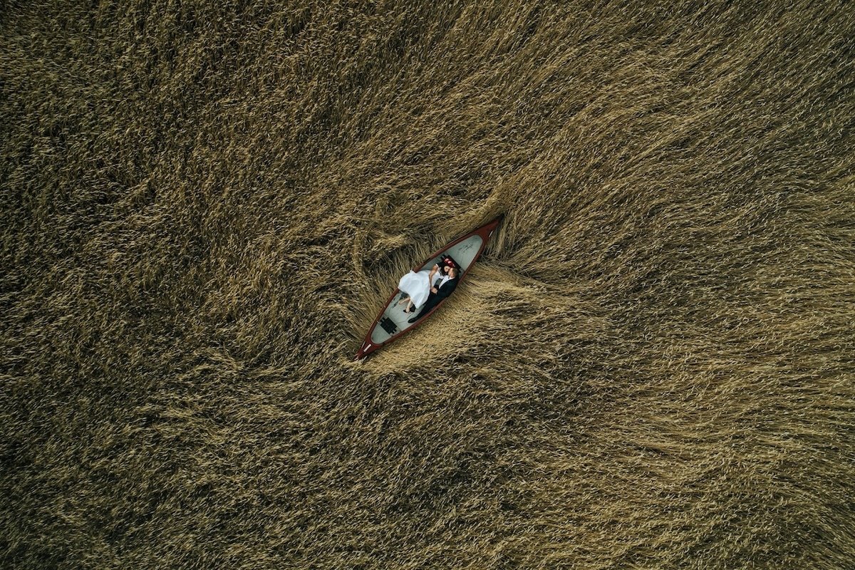 Premios Siena-Ganadores Dron-campo y barco con enamorados