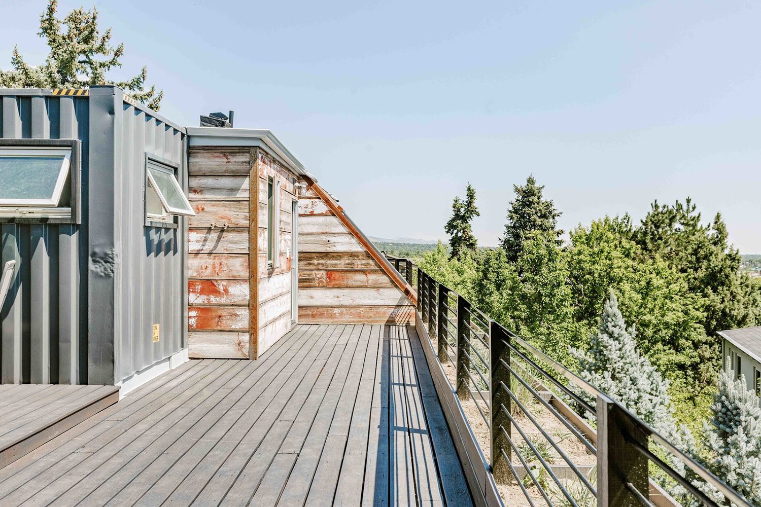 casa prefabricada con contenedores boulder terraza 02