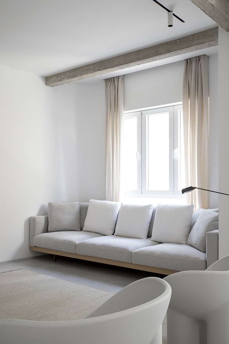 Piso Donosti Blanco Beige sofa