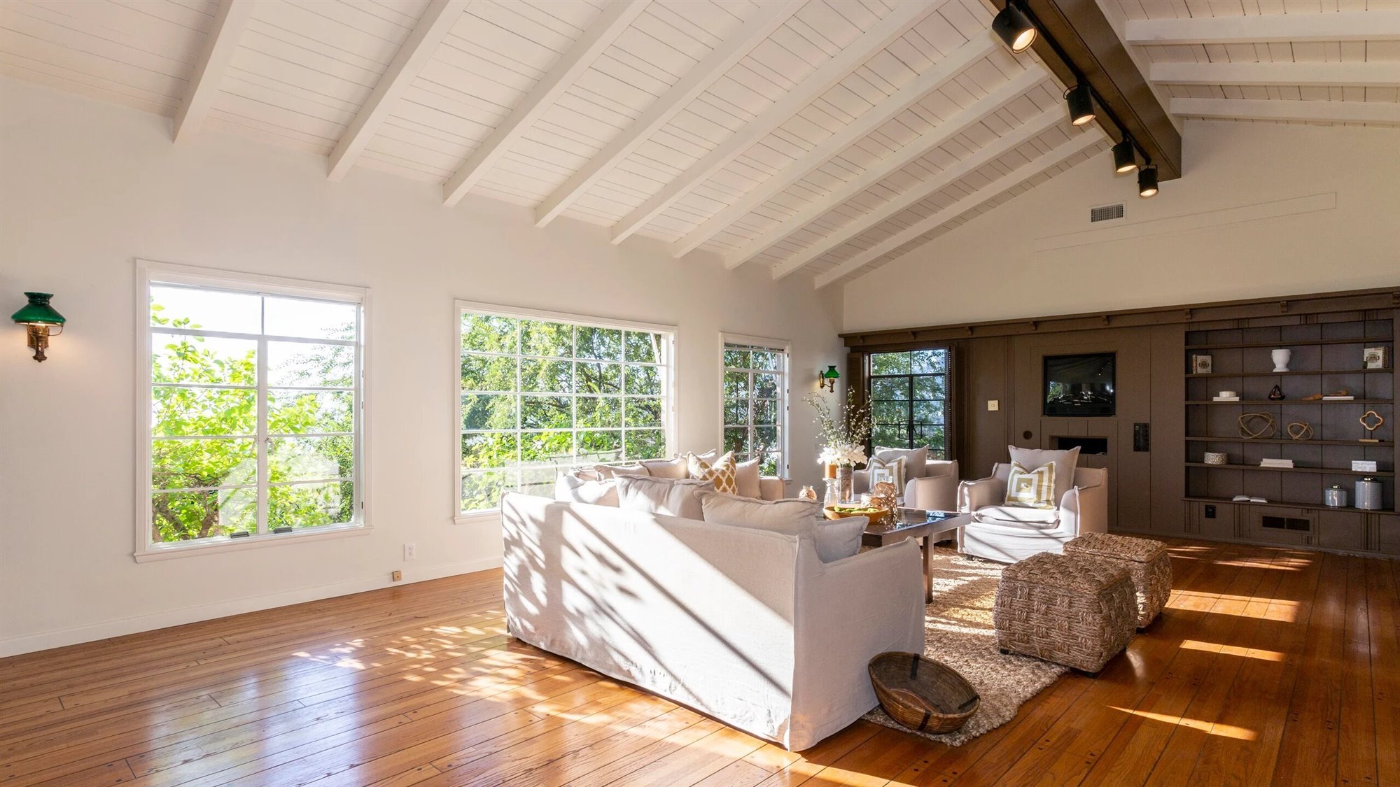 Casa con pocos muebles del actor Joseph Gordon Levitt
