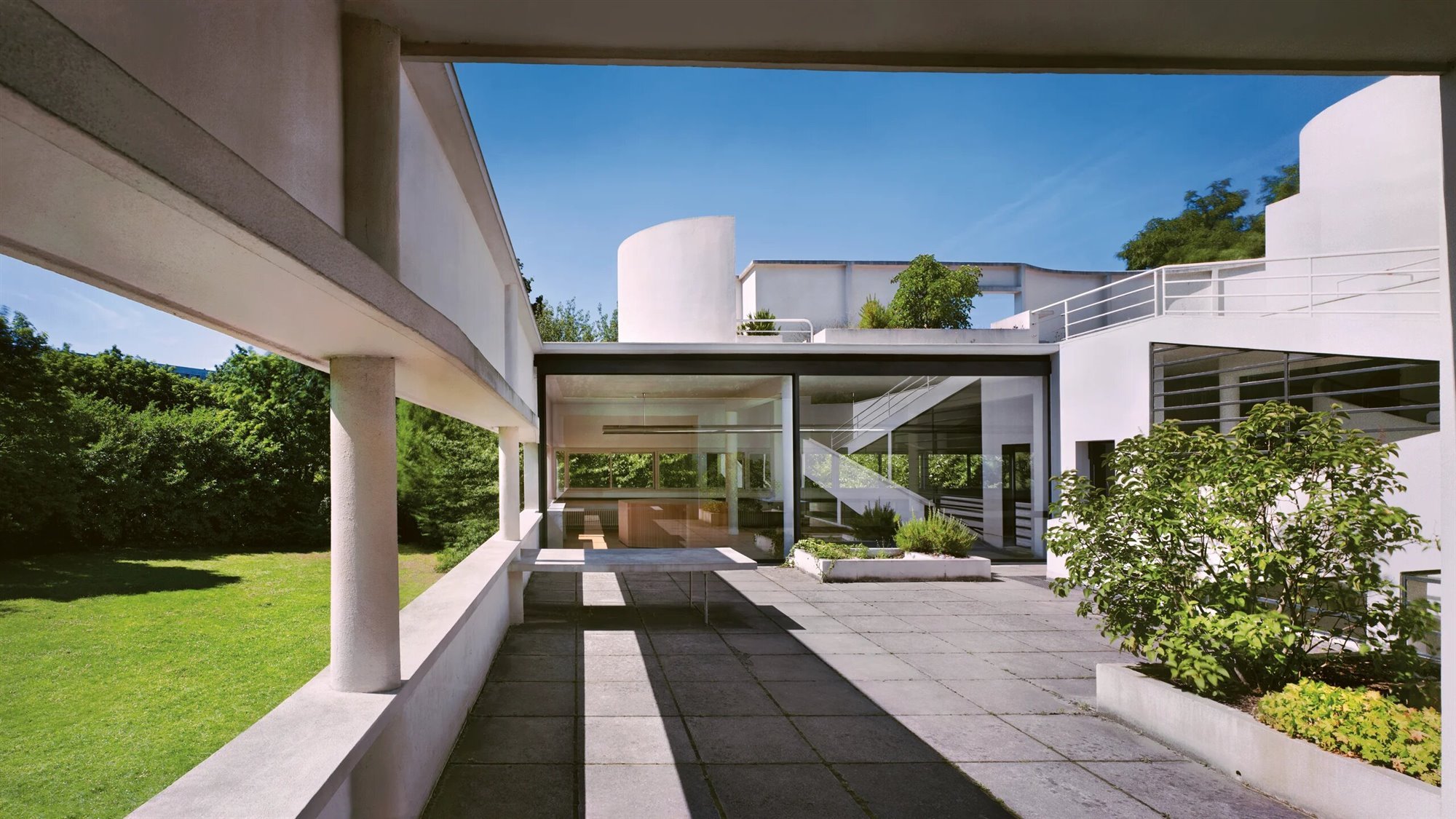 Jardin superior en la Ville Savoy de Le Corbusier en Poissy