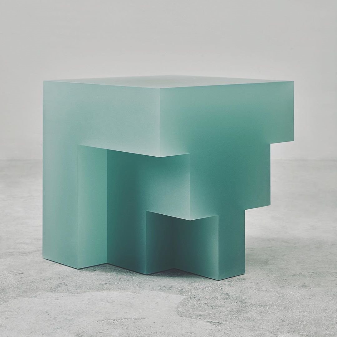 niko-koronis-g-colección-carlo-scarpa muebles de resina 4