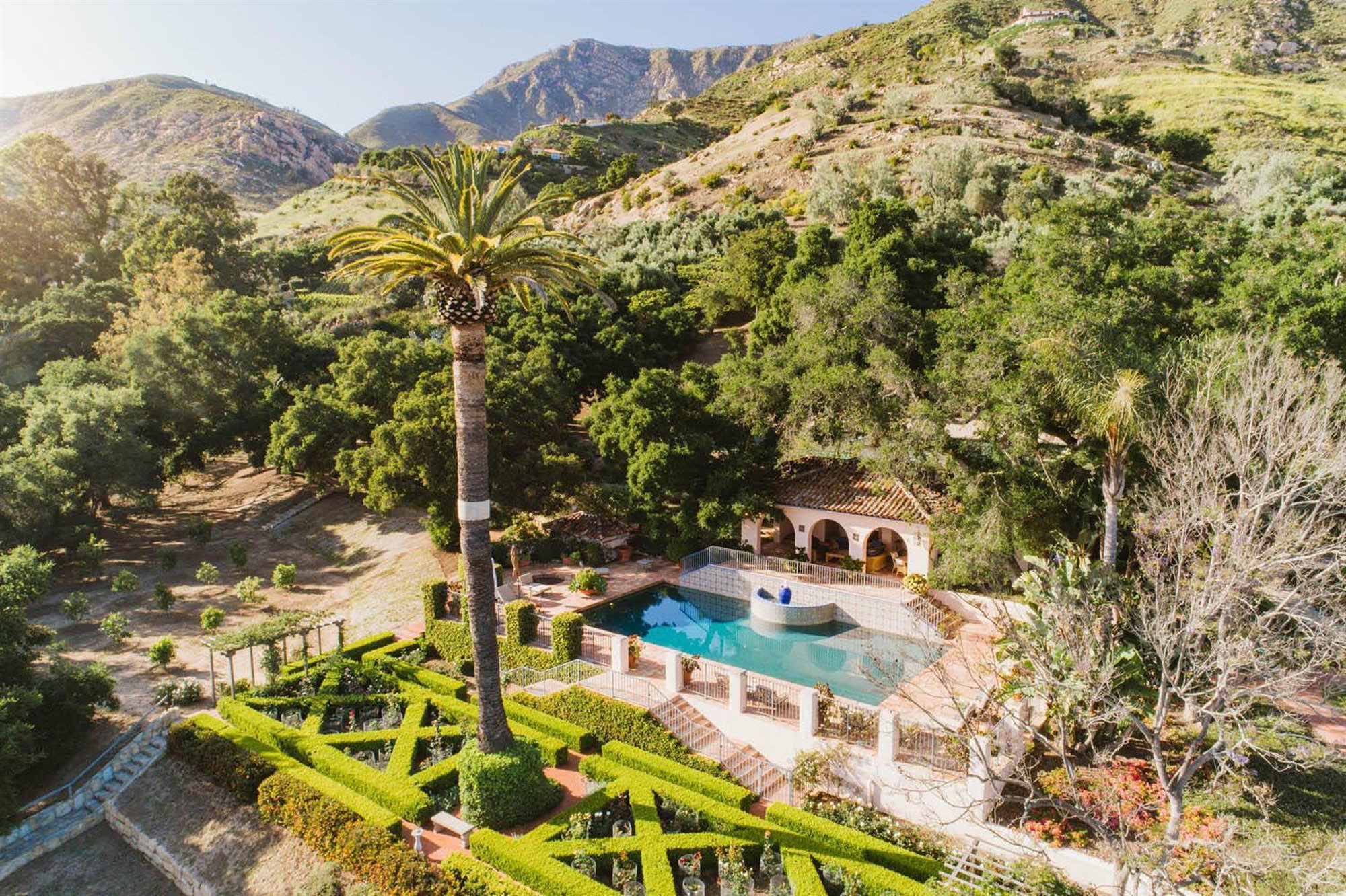 Casa de katy perry y orlando bloom vista aerea piscina
