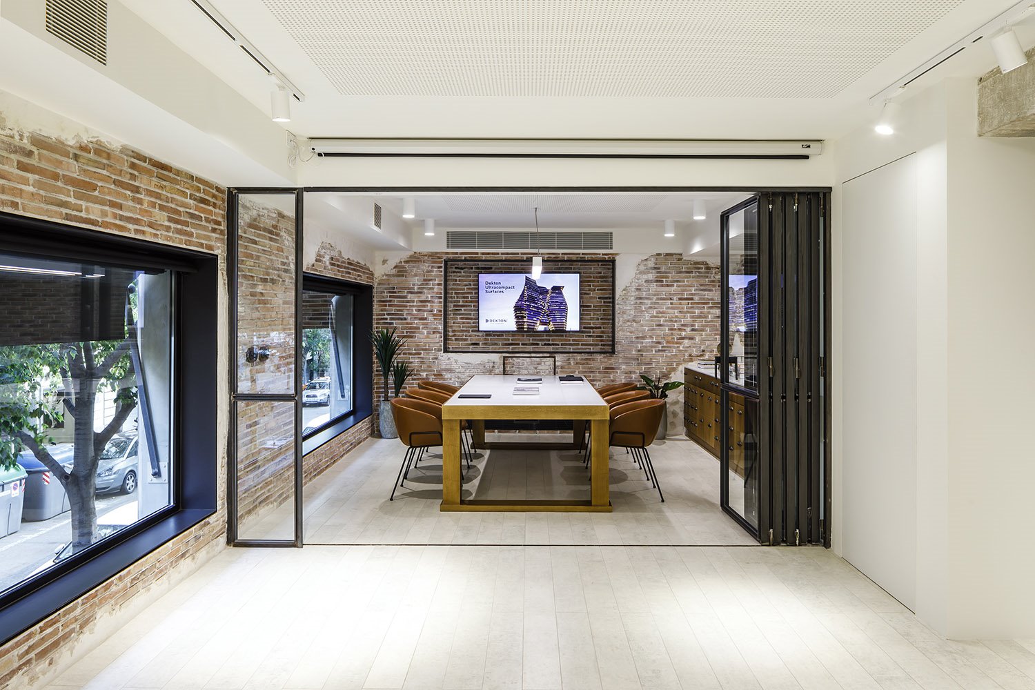 Cosentino City Barcelona Meeting room