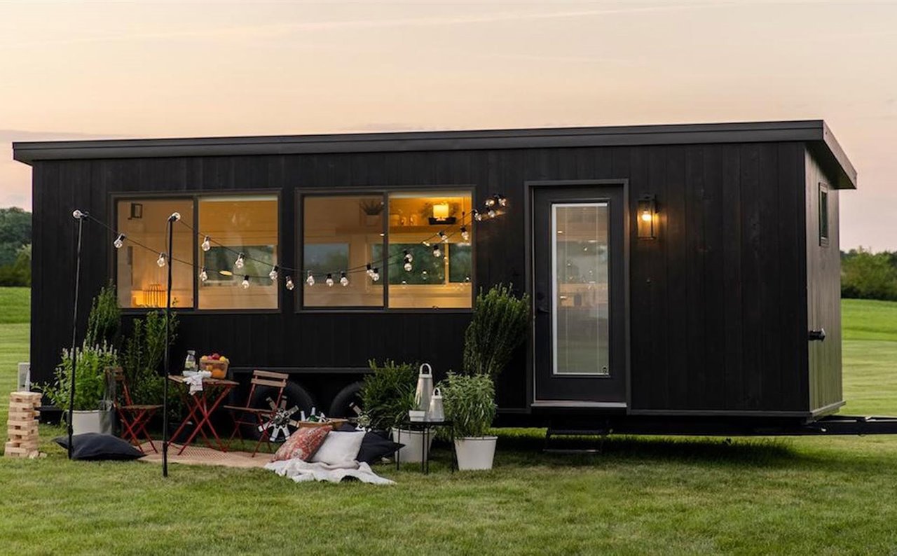 La Tiny House de IKEA tiene una superficie de 17 metros cuadrados y va montada sobre una estructura que puede remolcarse.