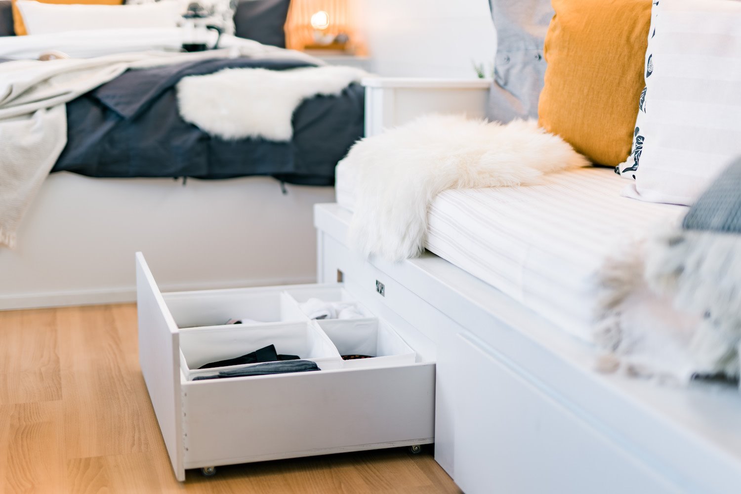 cama con cajones de la mini casa de Ikea