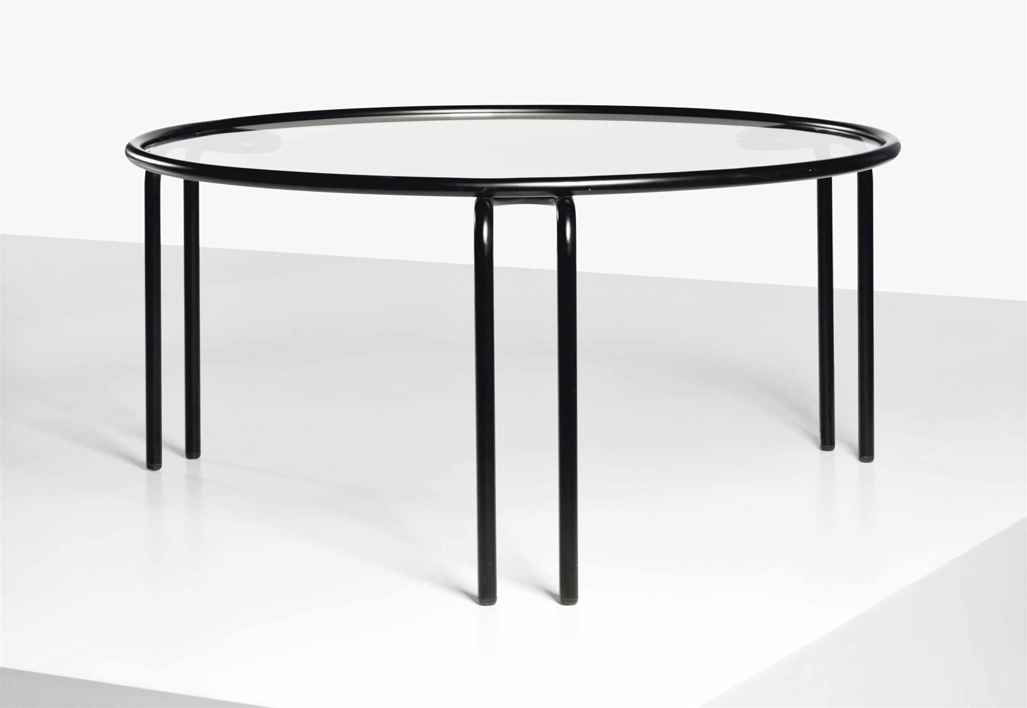 Mesa 01 diseño de Shiro Kuramata de 1979