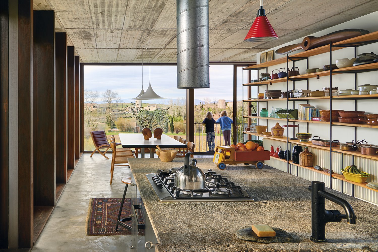 casa ampurdán jaco woltjer cocina comedor