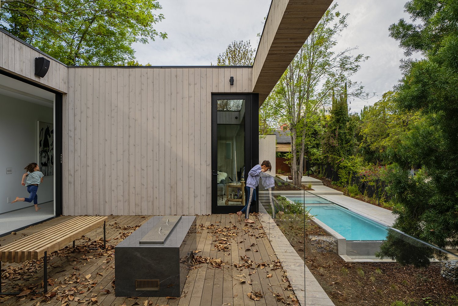 casa bridge house dan brunn terraza piscina foto gavin cater