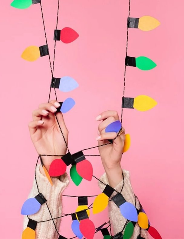 Las mejores manualidades para hacer con niños durante la Navidad en casa