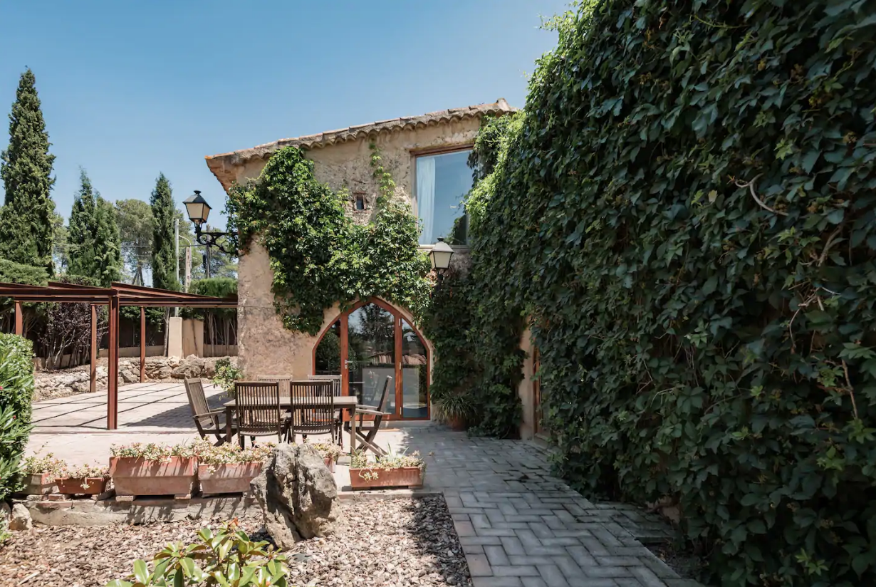 casa alquiler airbnb masía 1756