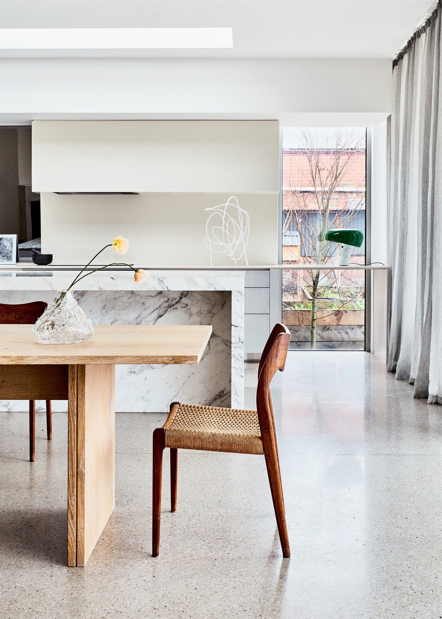 Comedor y cocina de una casa en Australia