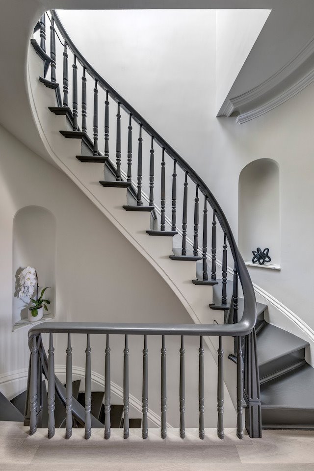 Escalera de un apartamento en Nueva York