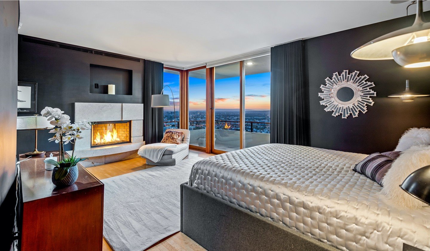 Dormitorio de la casa de zac efron en los feliz