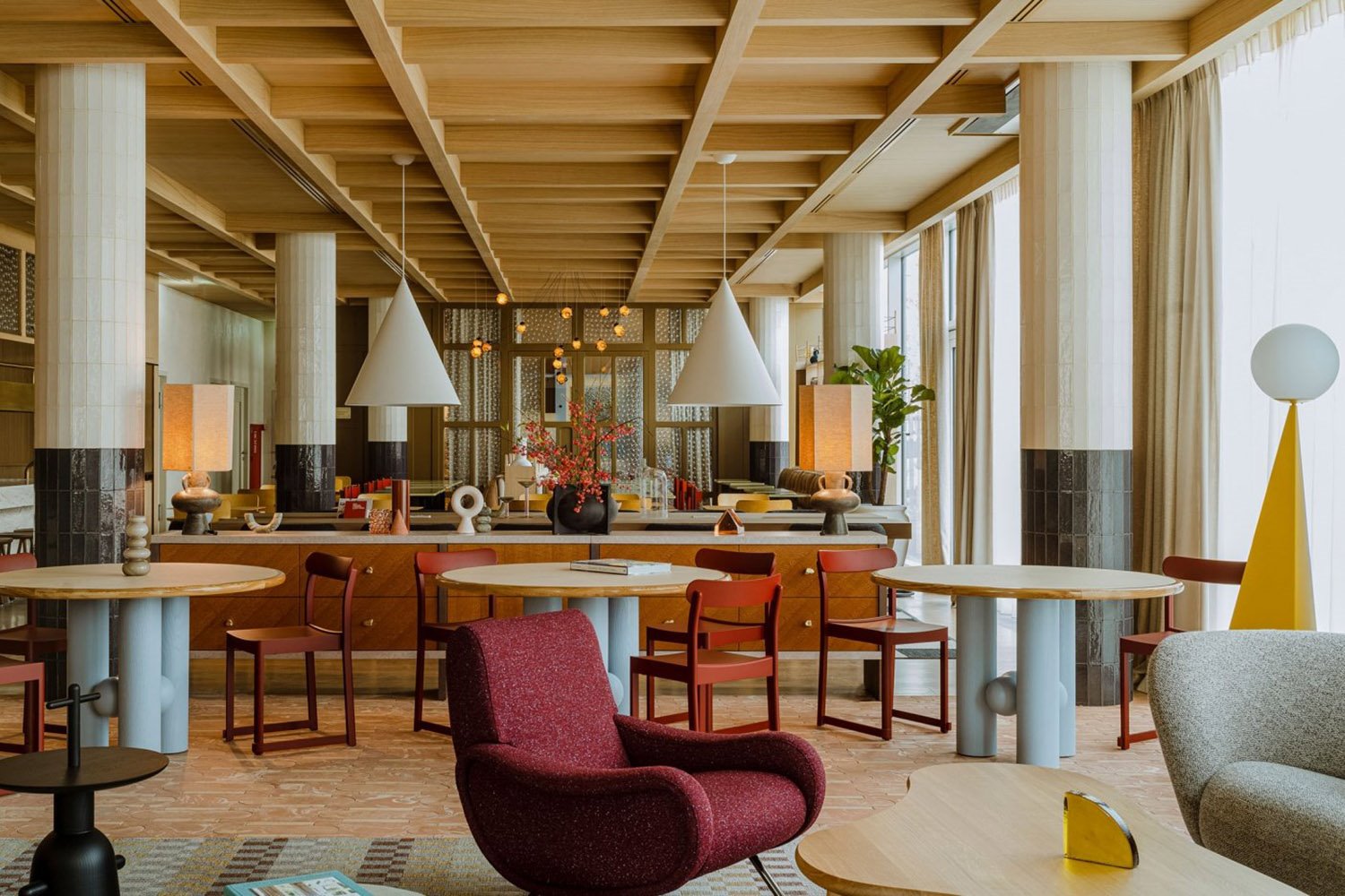 puro hotel cracovia lobby 02