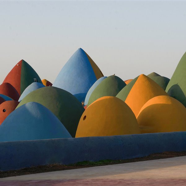 pequeno pueblo color Presence in Hormuz en ormuz Iran de zav-architects 7
