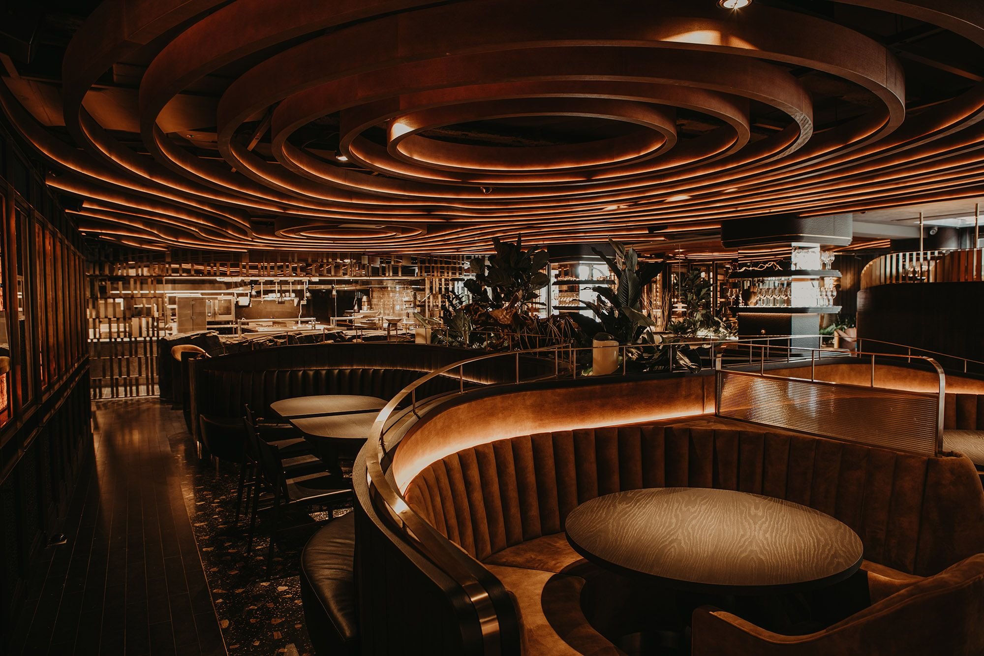 Interior del restaurante Leña de Dani Garcia