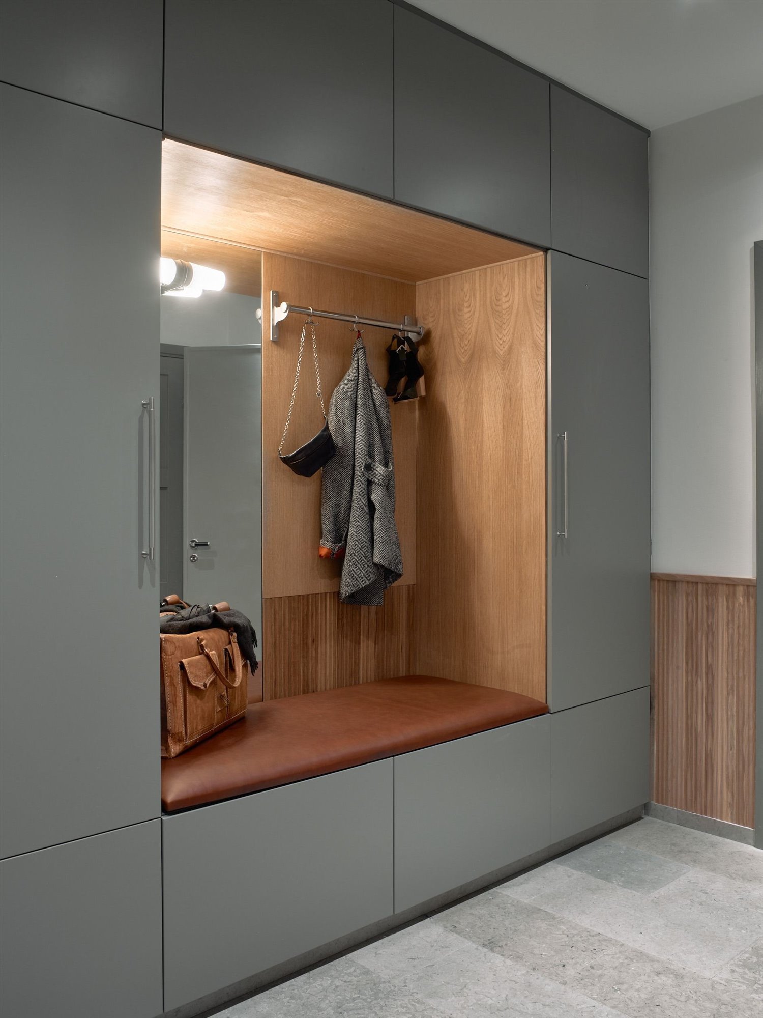 Piso en suecia con interiores de estilo nordico recibidor