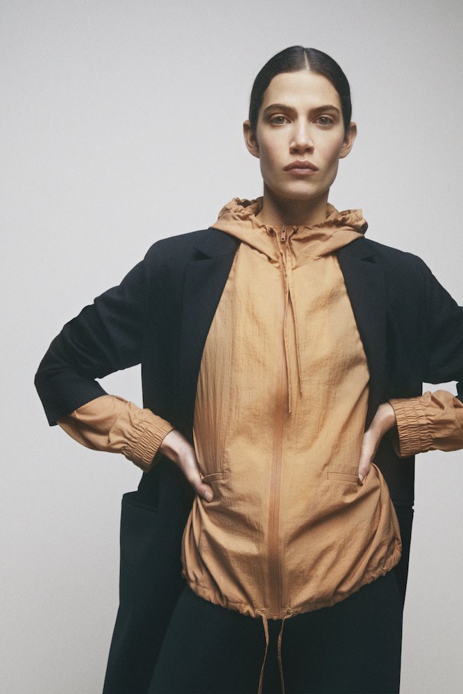 Ropa de casa para estar comoda de la firma COS 4