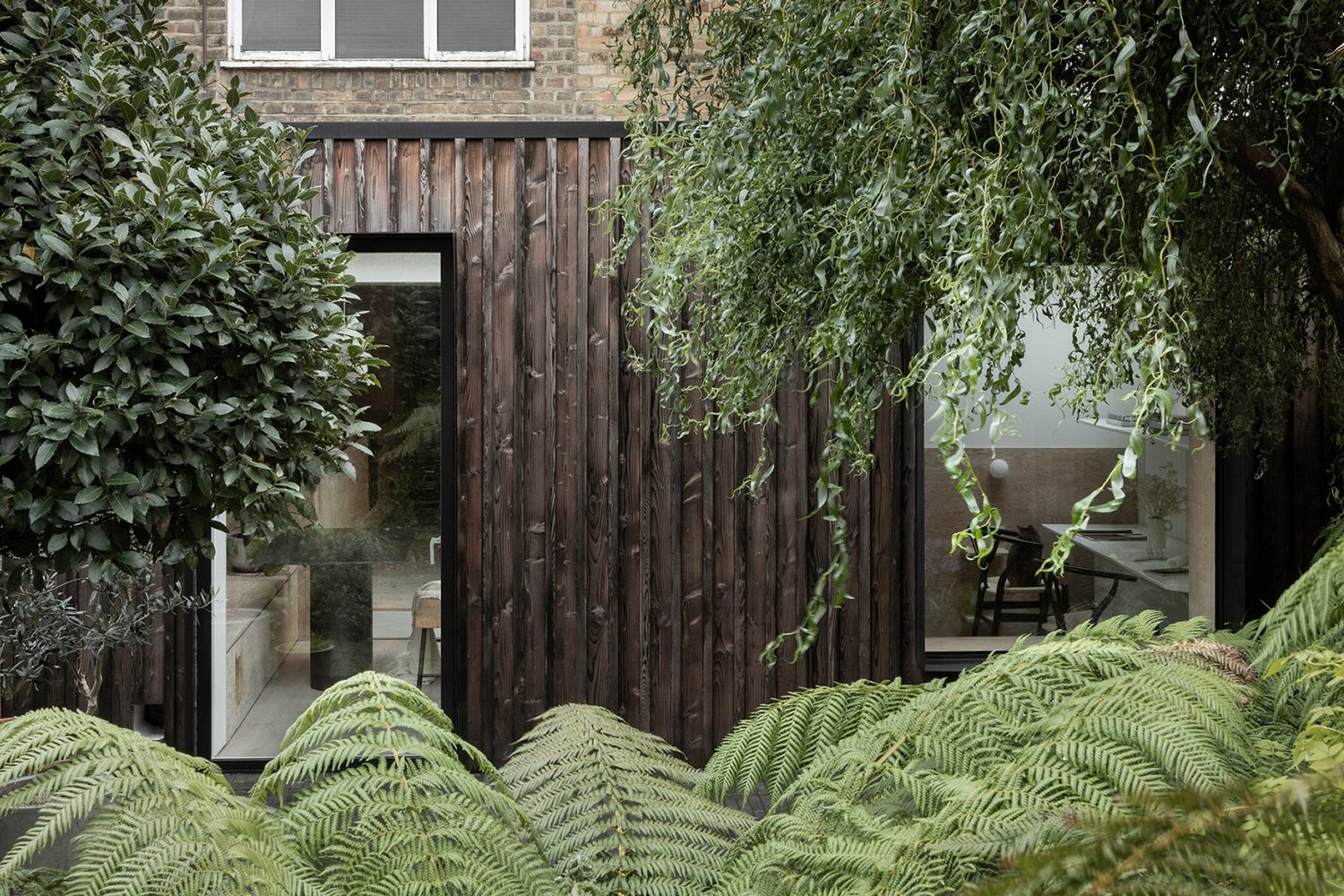 casa ER londres studio hallett ike exterior.jpg