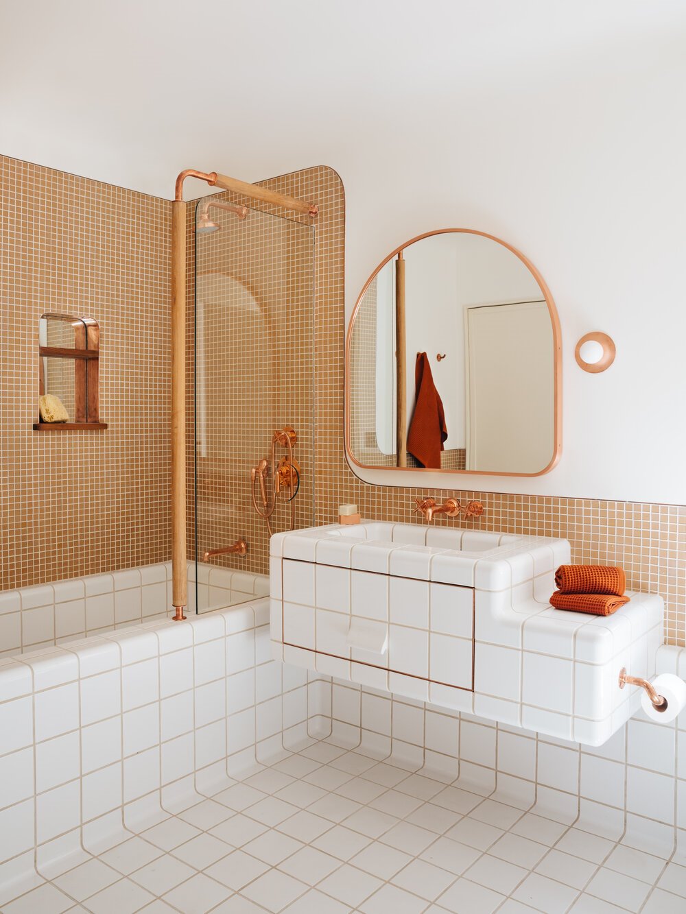 Baño de un piso en Nueva York reformado con mucha luz
