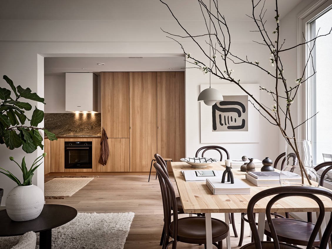 Cocina comedor de un mini piso en Suecia