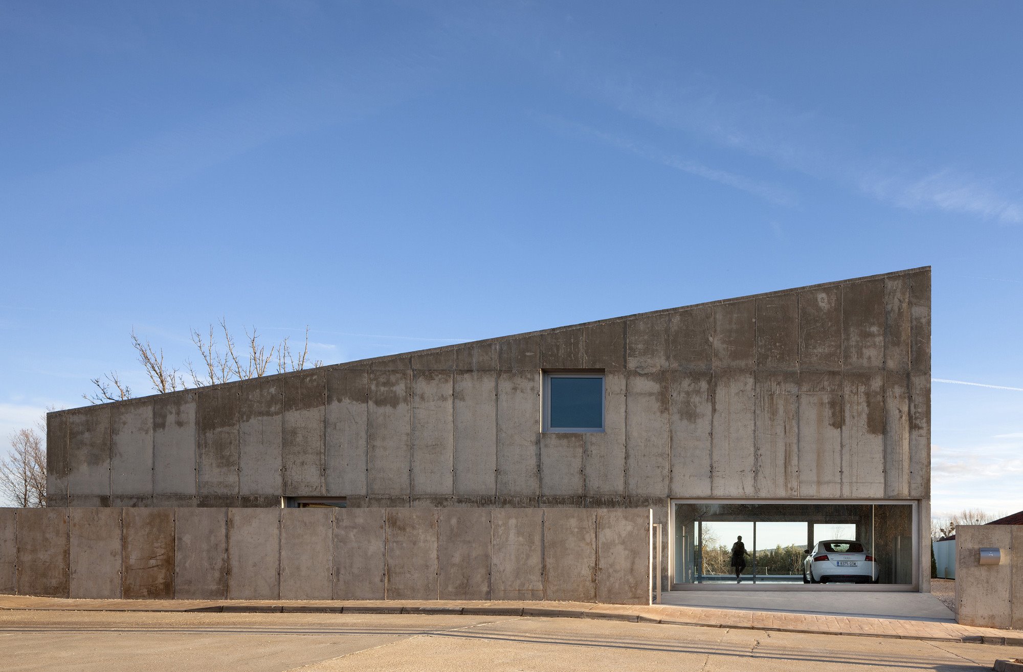Casa moderna de hormigon en Soria