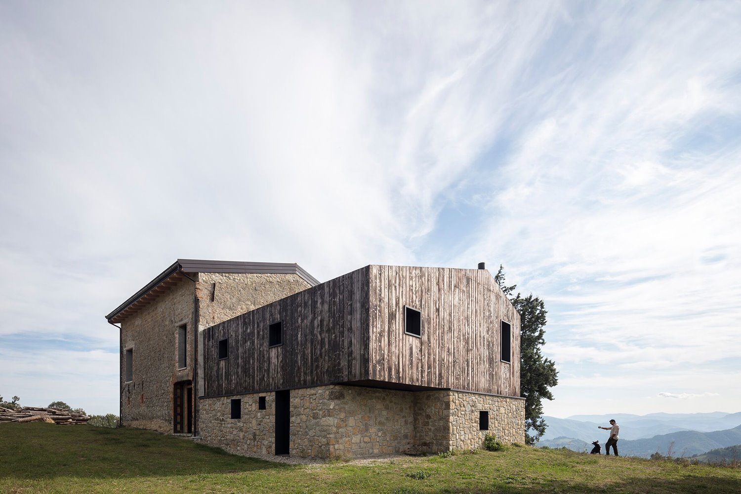 casa rural ca inua ciclostile architettura italia vista exterior