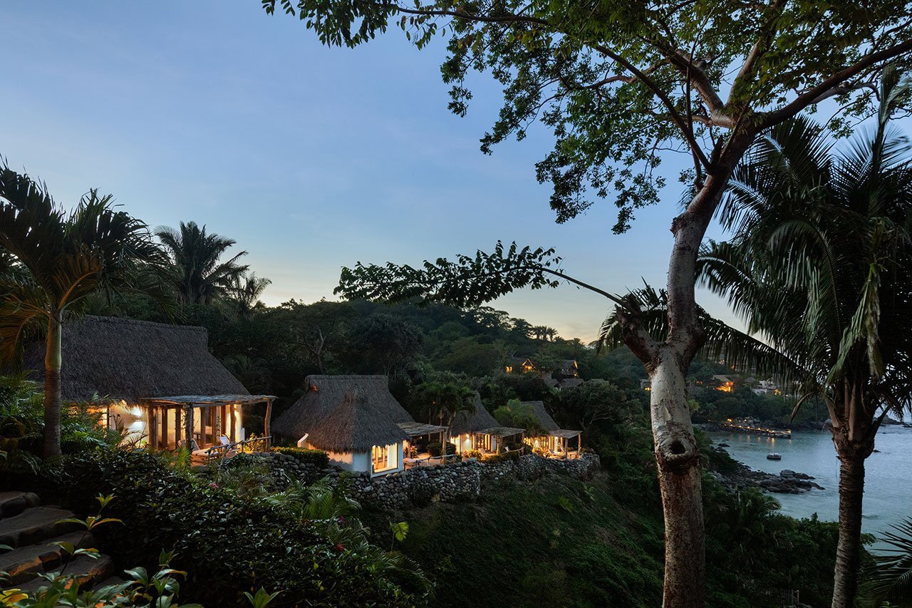 Hotel villa pelicanos en Mexico vista de noche