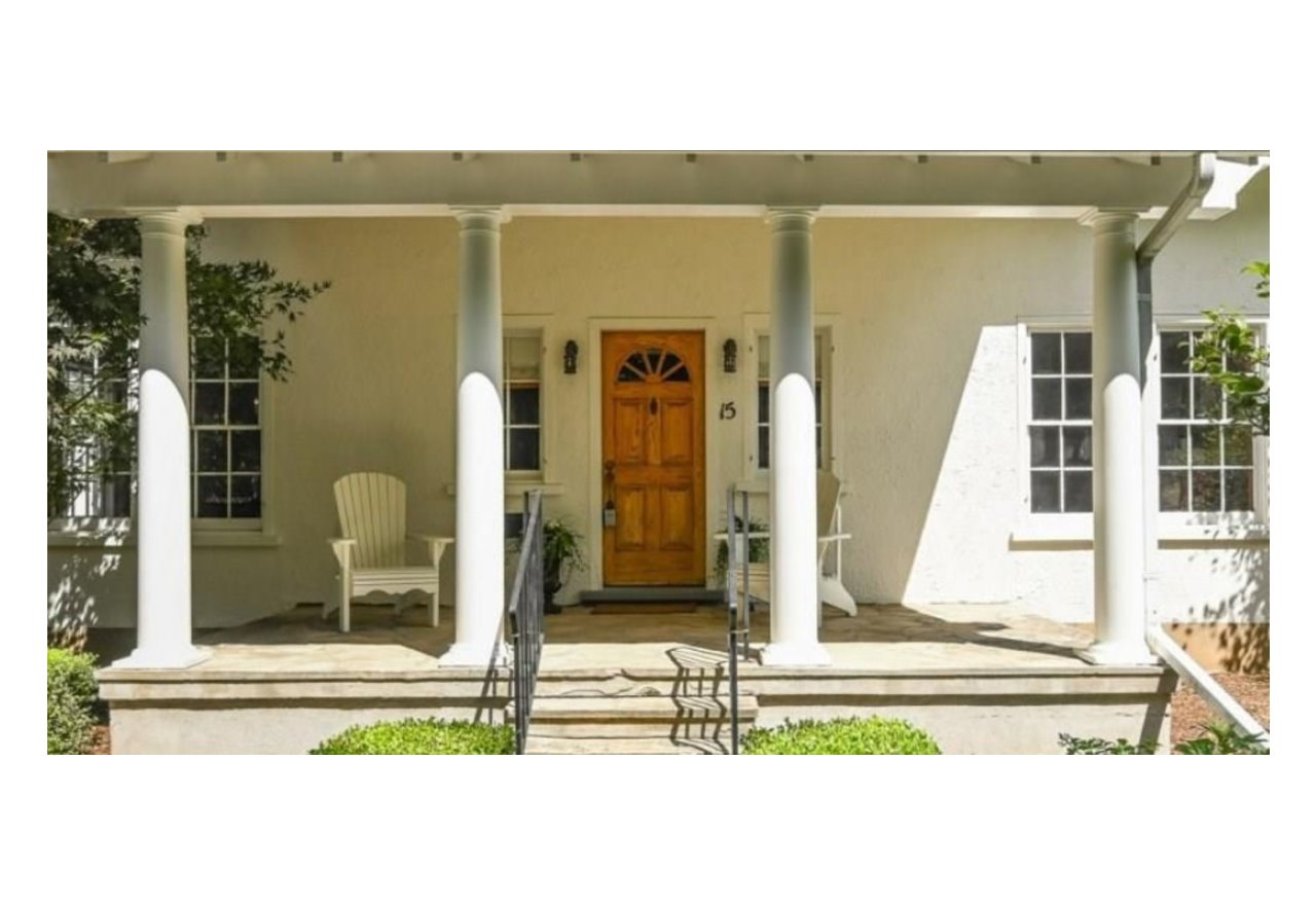 Casa real de la serie de netflix gambito de dama porche