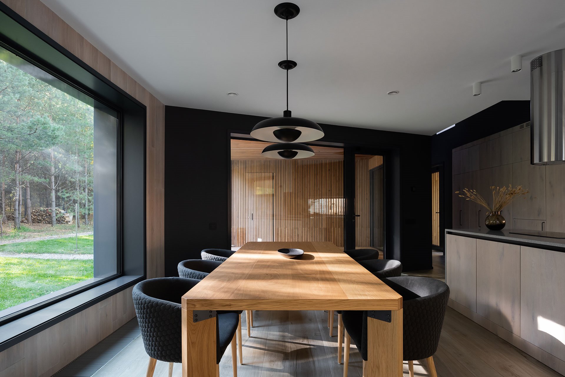 Casa de madera en Siberia comedor