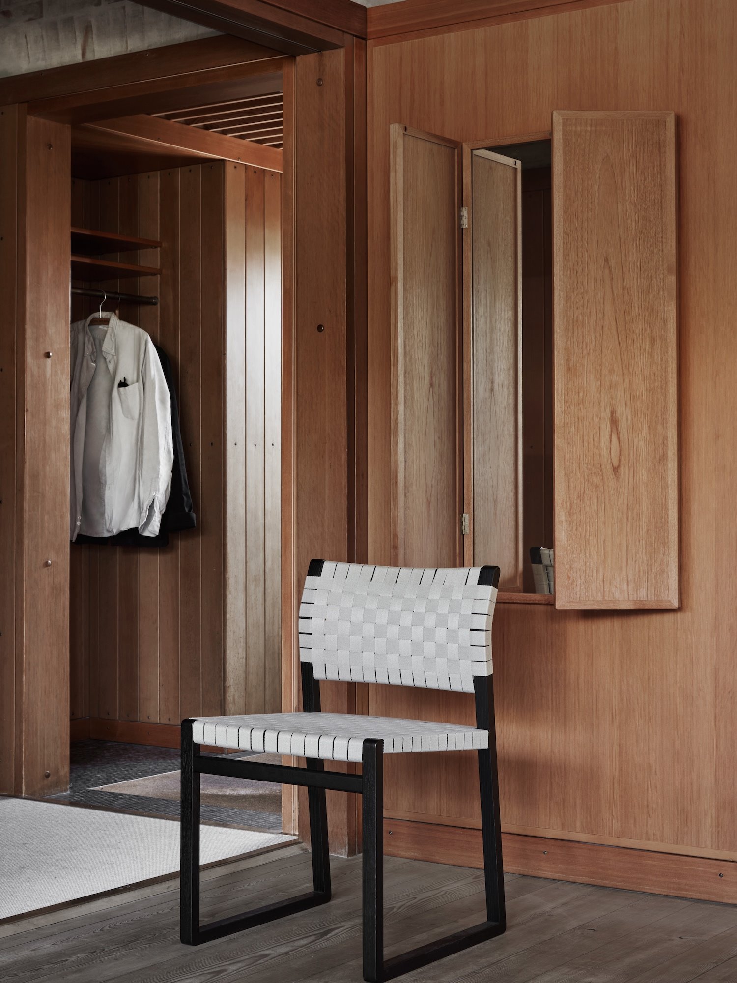 Casa del diseñador danes Bjorge Mogensen vestidor