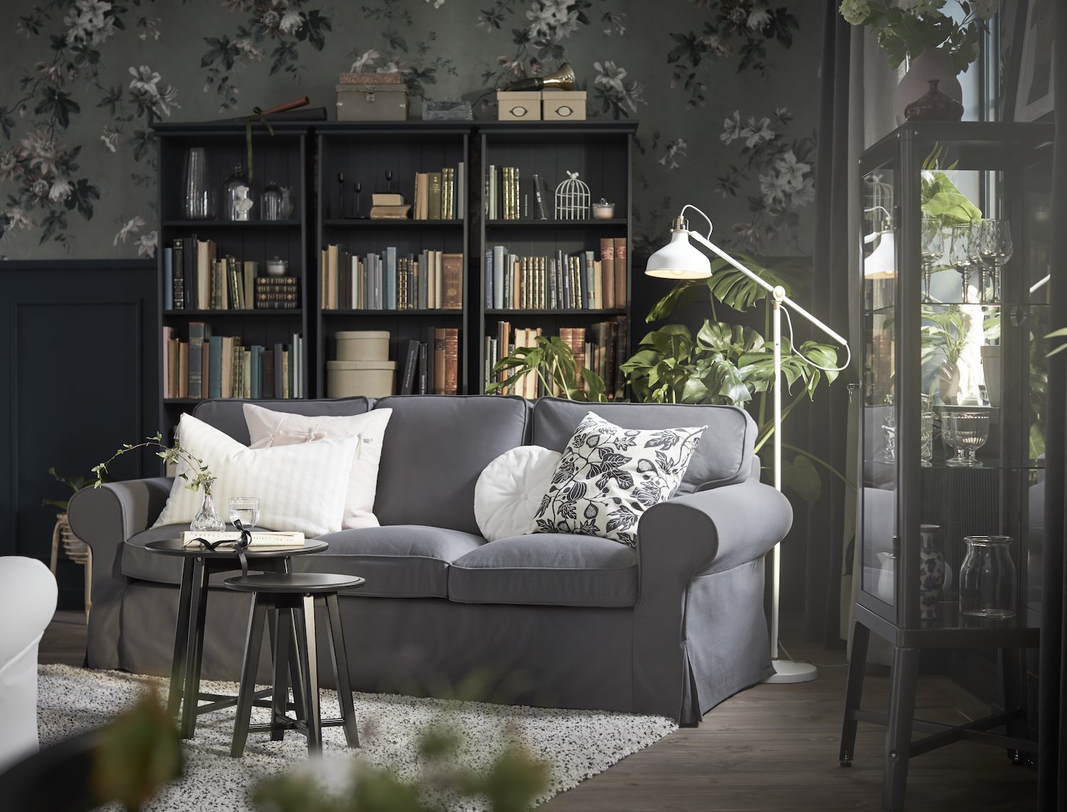 Fabian Niguez Los muebles favoritos de IKEA de los disenadores sofa EKTORP