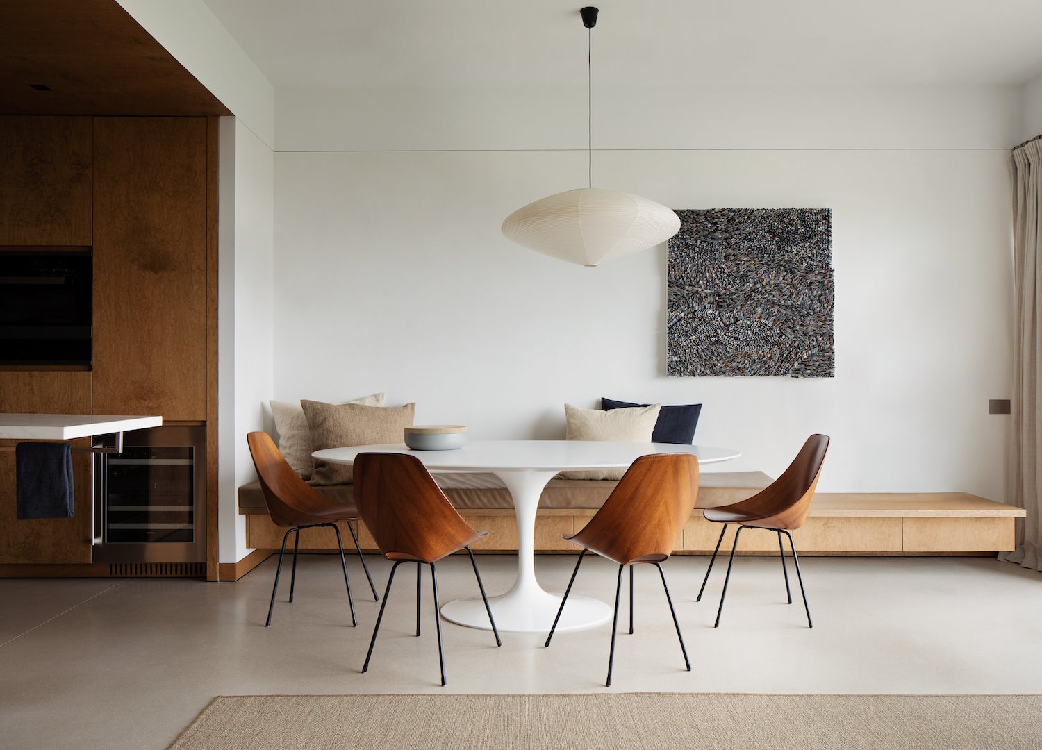casa en bélgica comedor