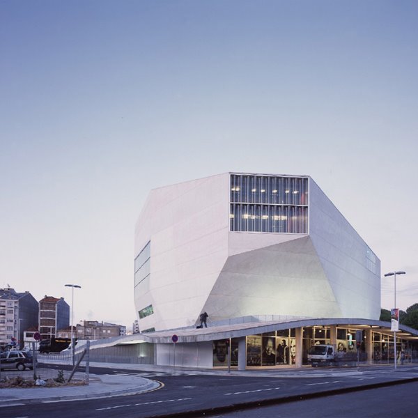 ¿Sabes cuál era el edificio más famoso del año en que naciste?