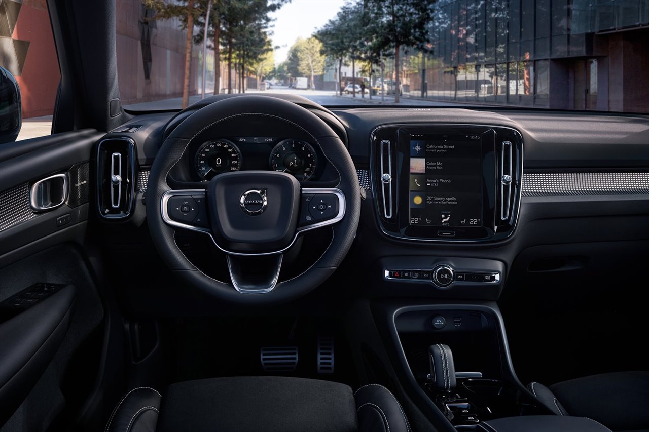 Todas las pantallas del XC40 están optimizadas para una interacción eficiente, sencilla y segura a fin de promover una conducción urbana activa.