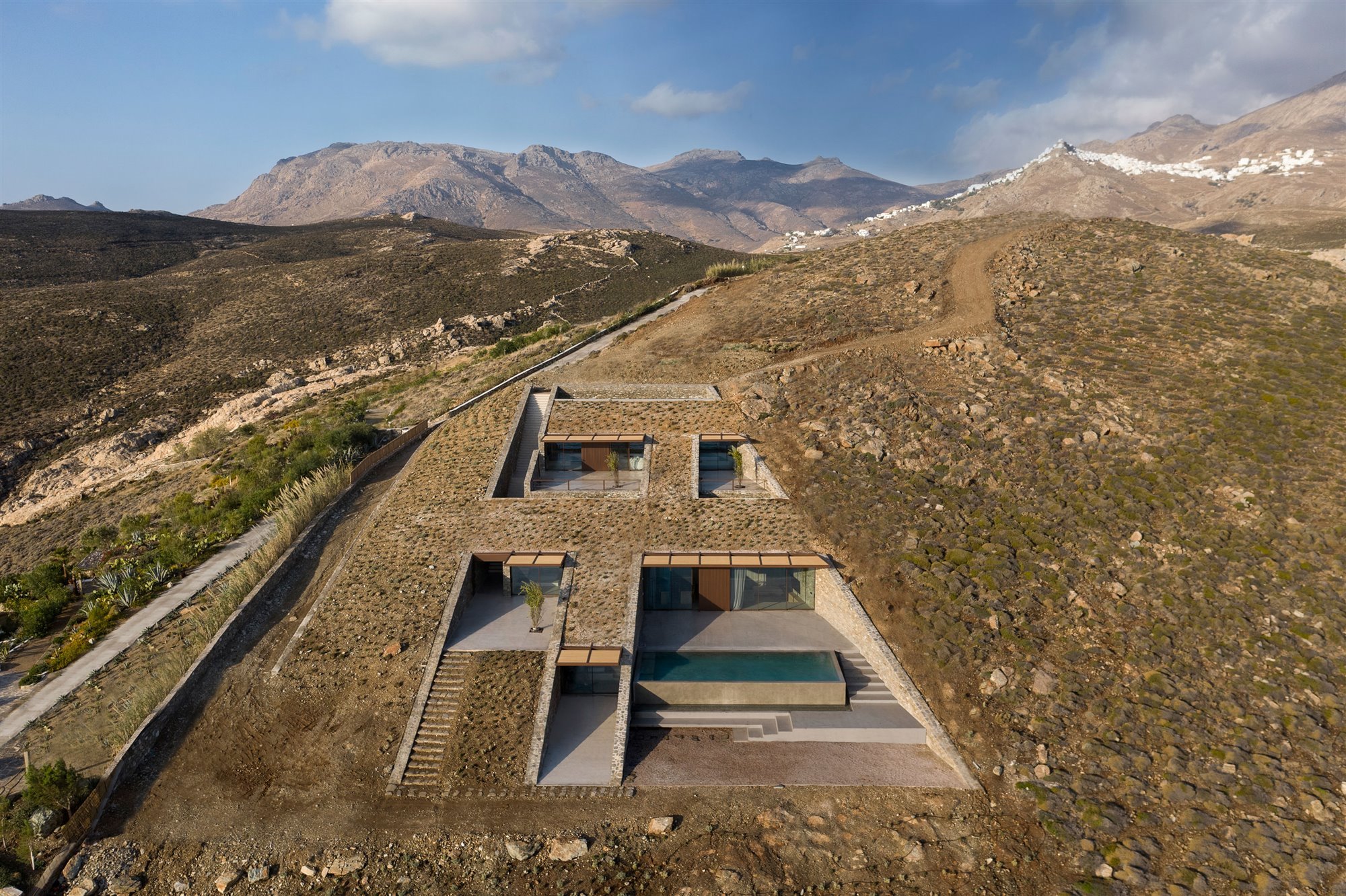 Casa excavada en una montaña