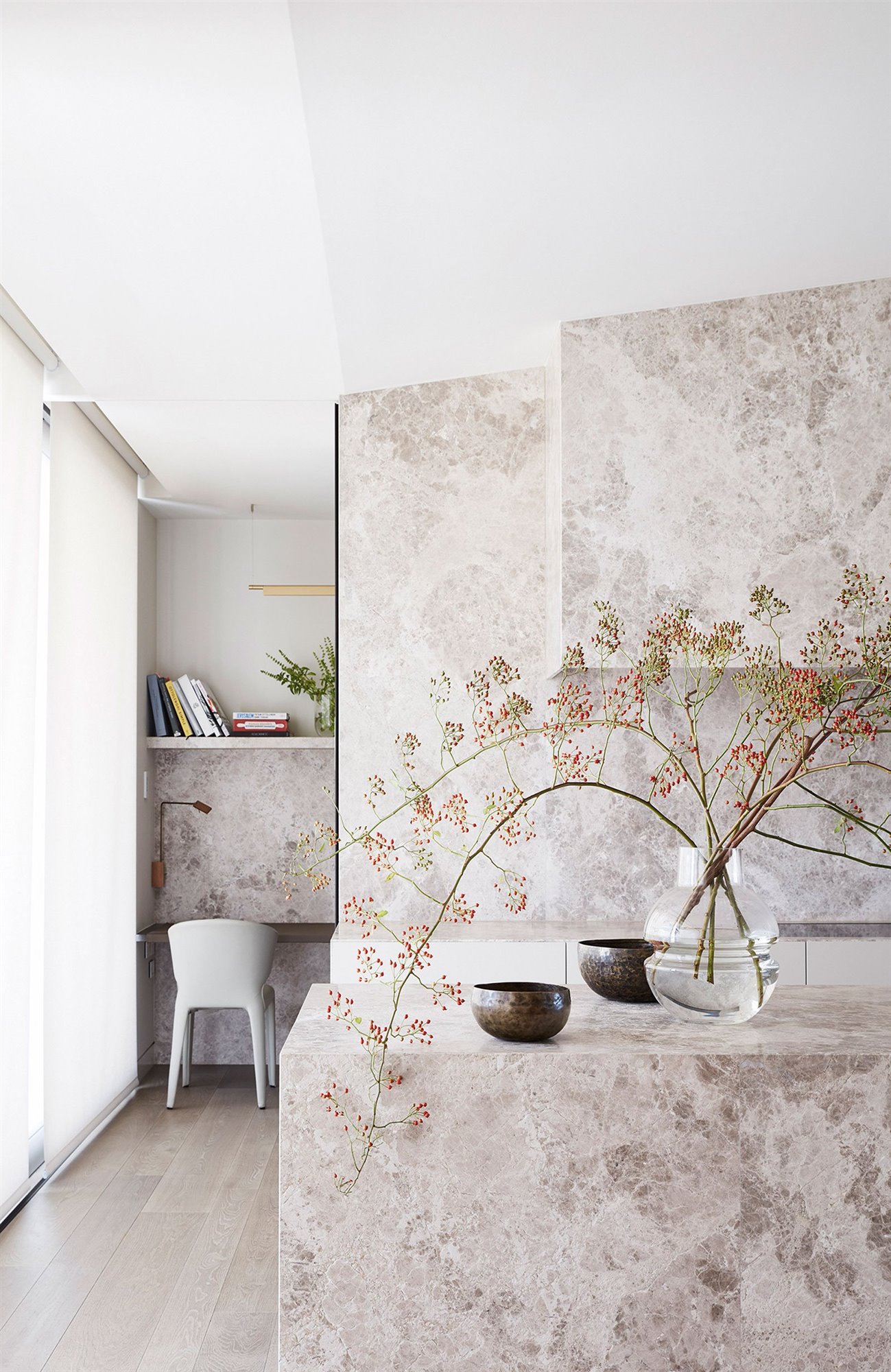 Casa en australia con escalera de caracol cocina de piedra natural