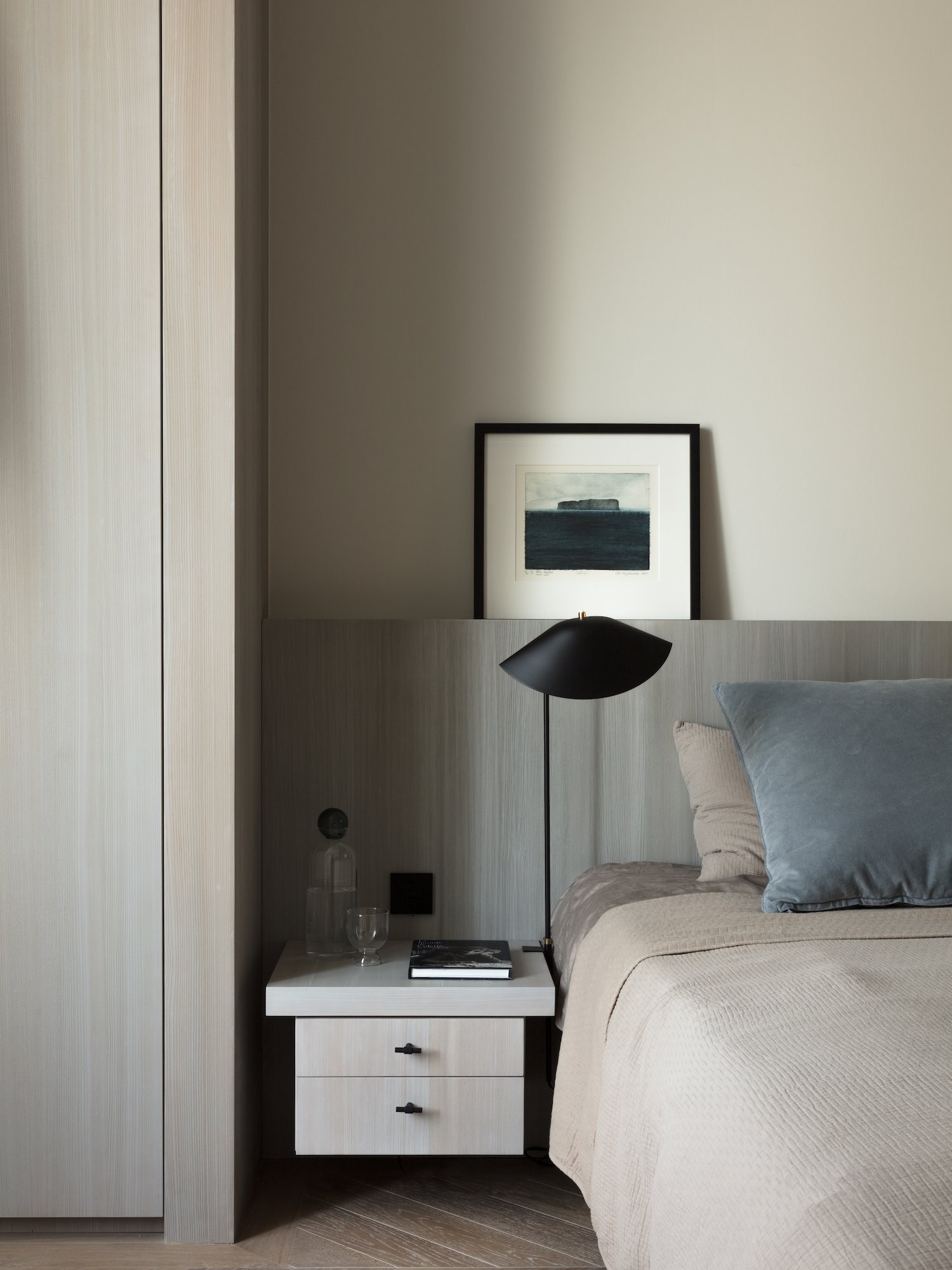 Casa en Bruselas con interiores modernos dormitorio