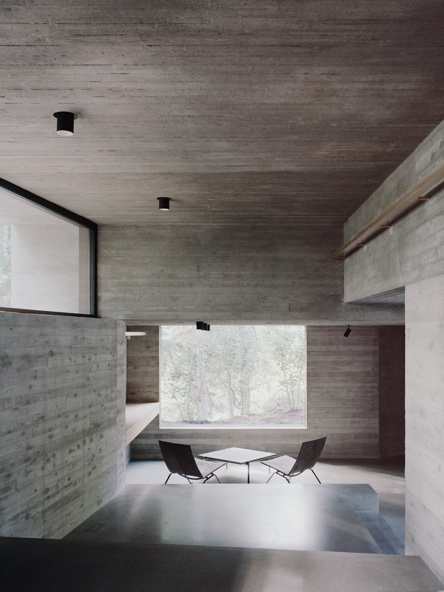 Casa moderna en los bosques de Canadá comedor