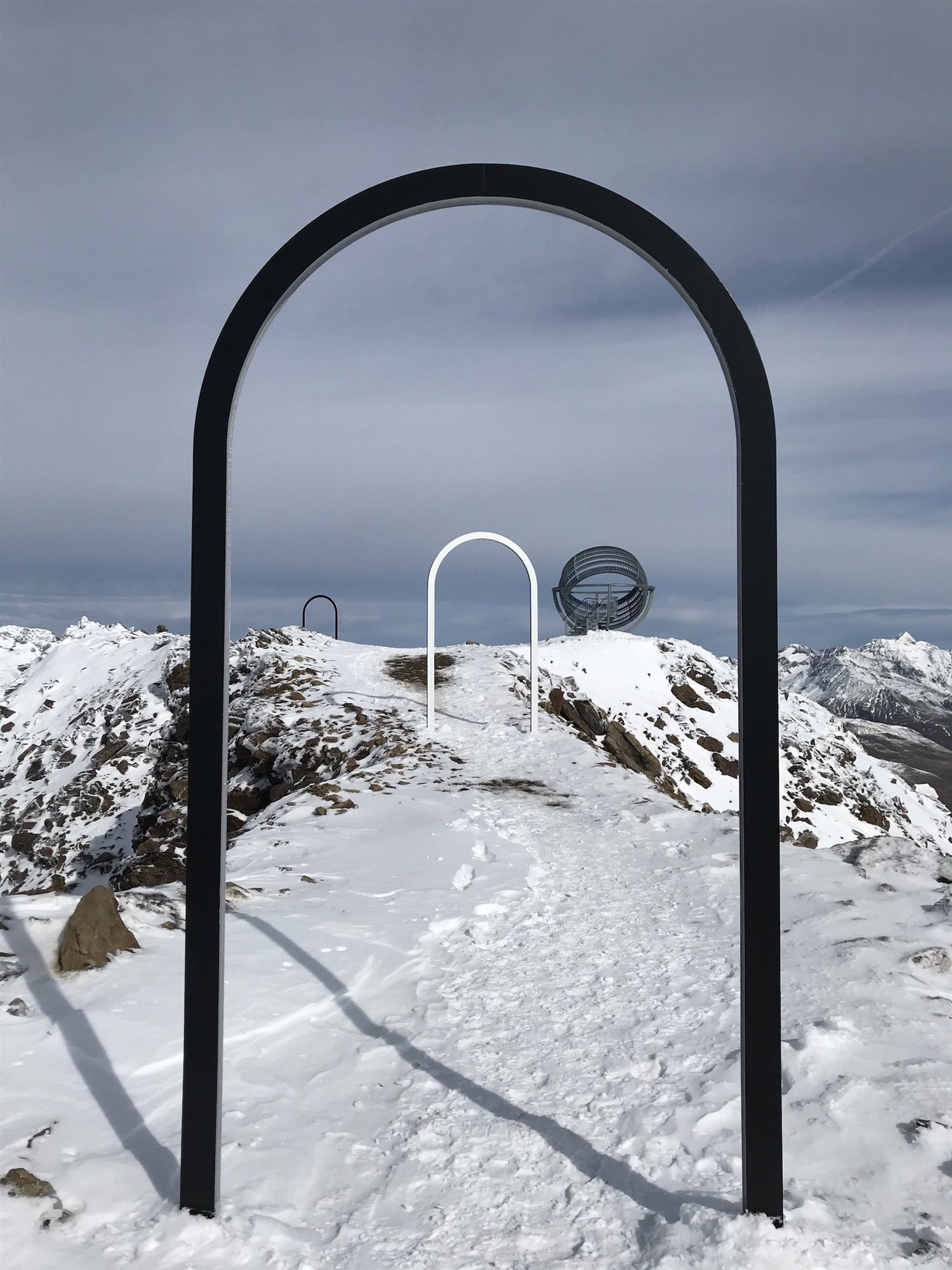 Instalación de Olafur Eliasson en un glacial