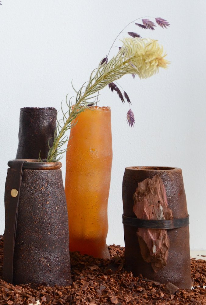 Exposicion Materia Gris en el Madrid Design Festival 5. Pine Resin Vases 2020 Studio Sarmite