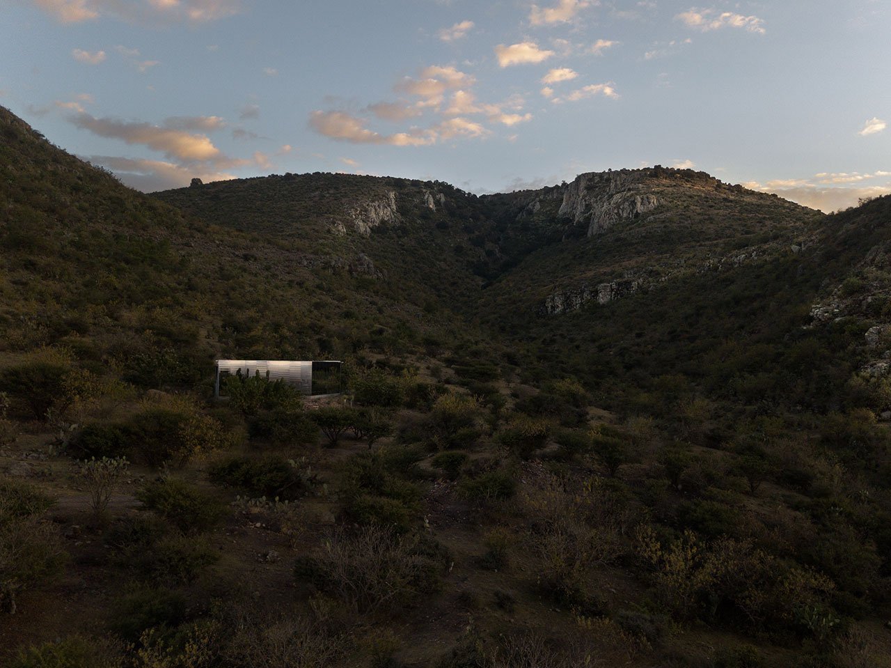 Casa con fachada de espejo en Mexico facahda