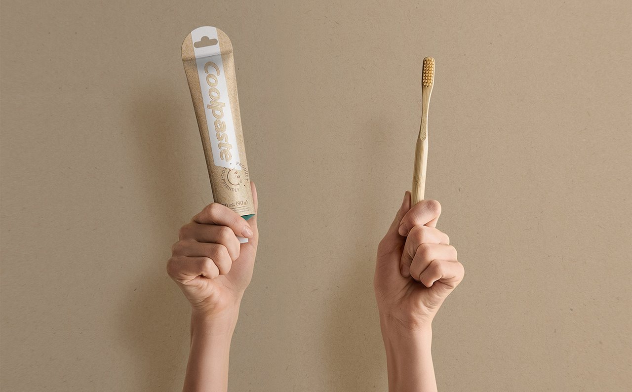 Coolpaste elimina la caja de cartón y contiene la pasta dentífrica en un único envase reciclable y biodegradable.