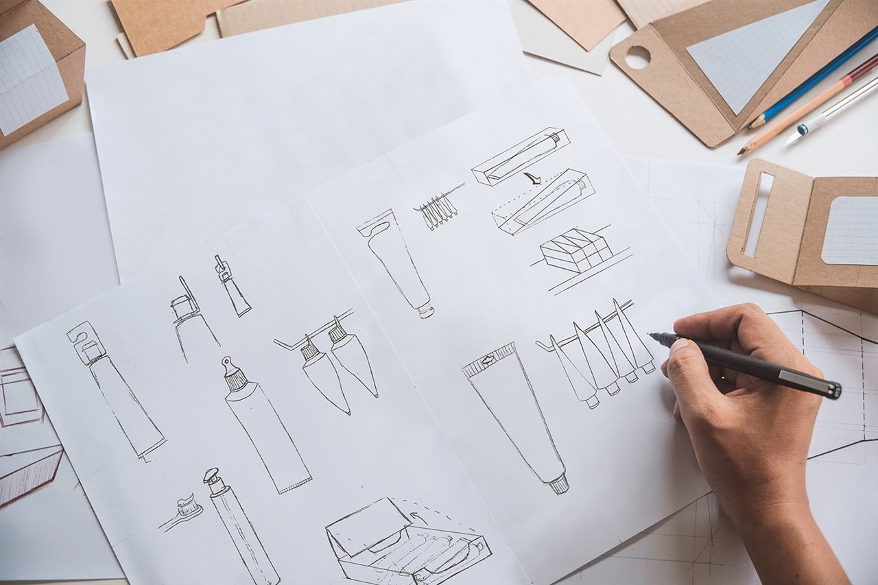 En su diseño, Allan Gomes ha tenido en cuenta no solo las cuestiones medioambientales sino también logísticas, creando un producto resistente y fácil de transportar y colocar en las tiendas.