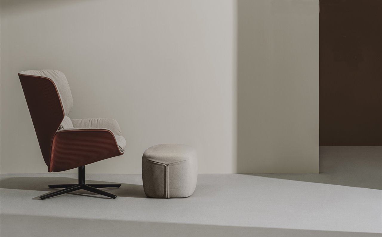 La butaca Nuez Lounge BIO®, diseño de Patricia Urquiola para Andreu World, está realizada con un polímero de origen natural.