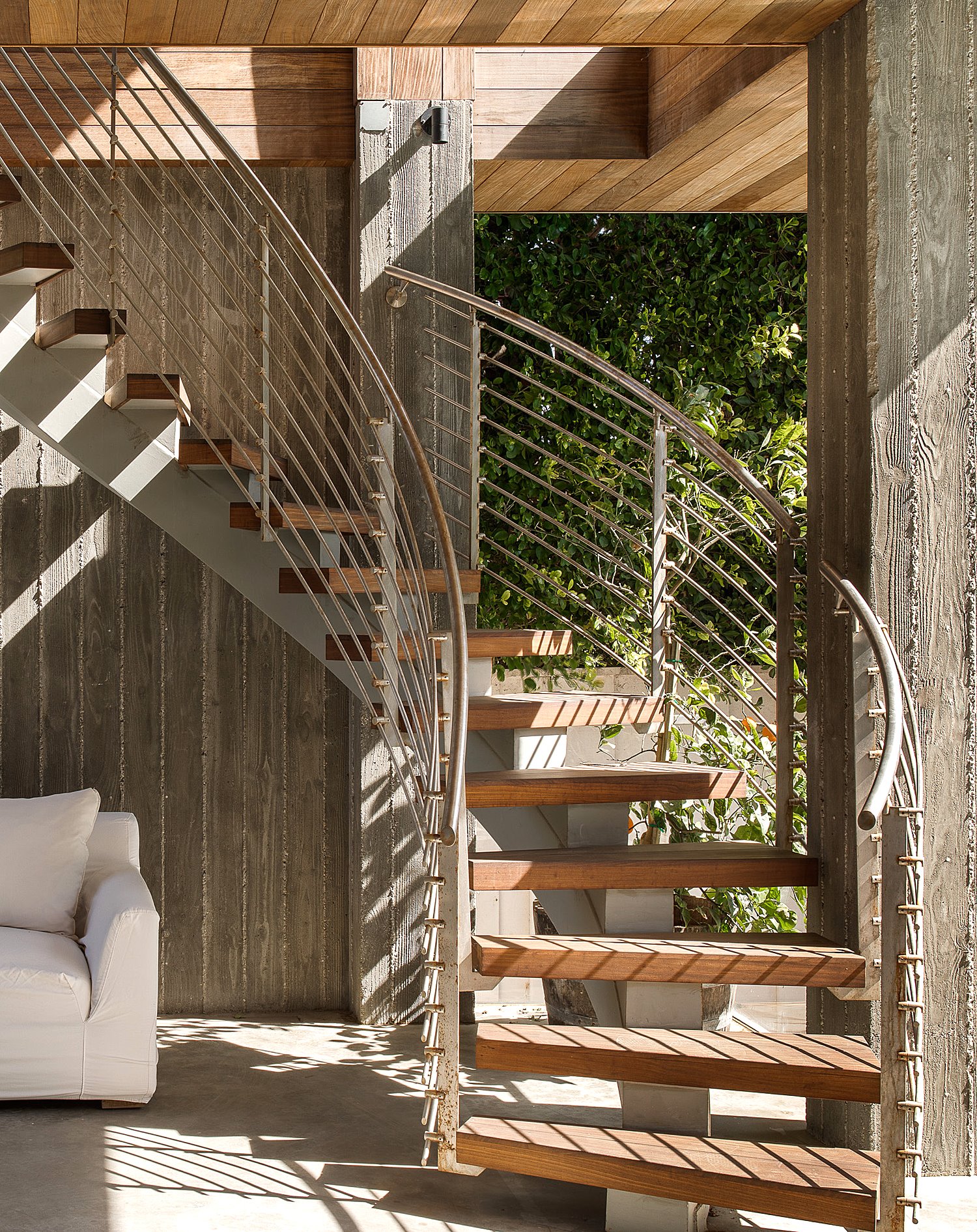 escalera casa pamela anderson