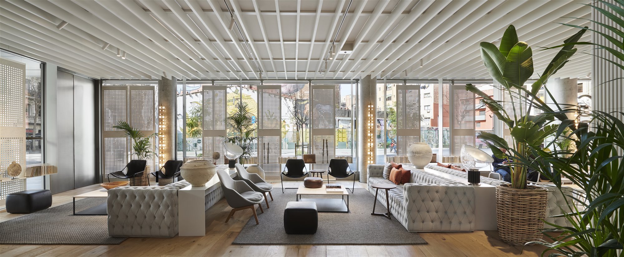 Hotel en Barcelona diseñado por Isabel Lopez Vilalta hall entrada